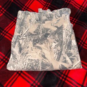 Women’s camo hoodie